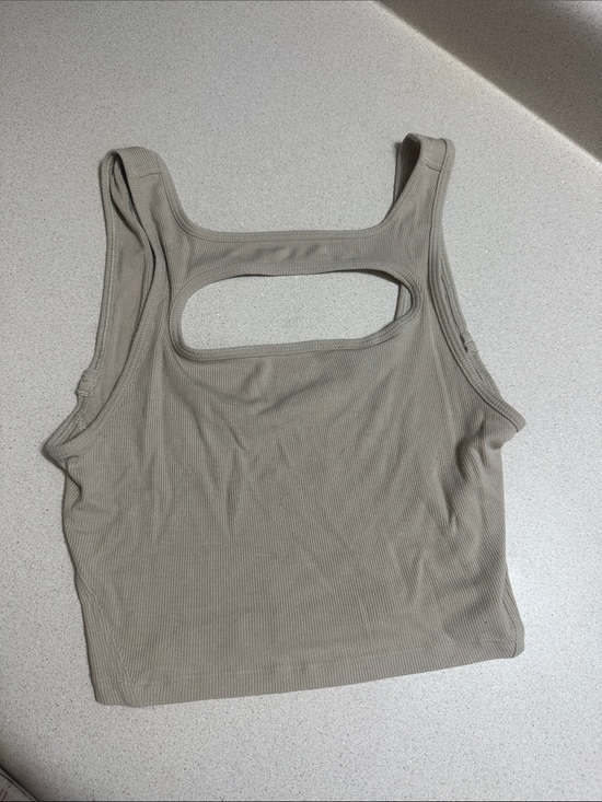 lululemon athletica Tops - lululemon athletica Beige Ribbed Cutout Tank